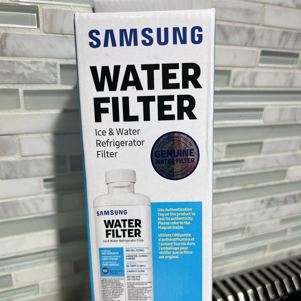 Samsung Blue and White Refrigerator Water Filter